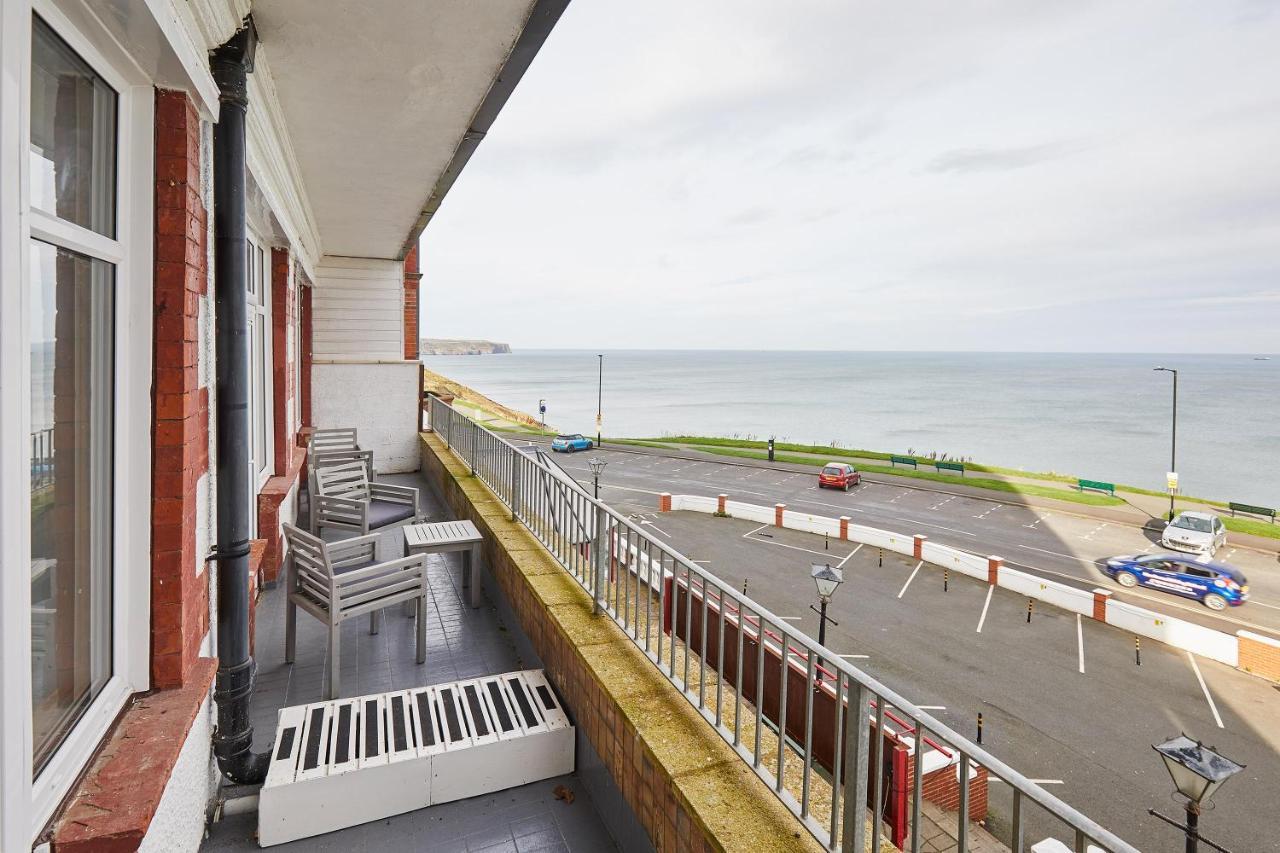 Host & Stay - 4 Metropole Towers Whitby Exterior photo